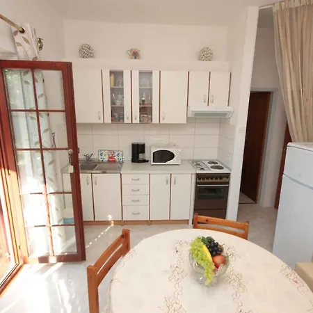 Apartment In Varvari - Istrien 49826 Porec